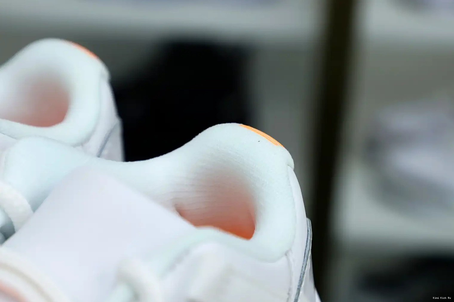 WMNS CITRUS' LOW 11 RETRO 'BRIGHT AIR Kimikick JORDAN 0712